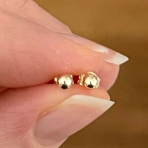 14k Yellow Gold 3mm Ball Stud Earrings - New, Never Worn